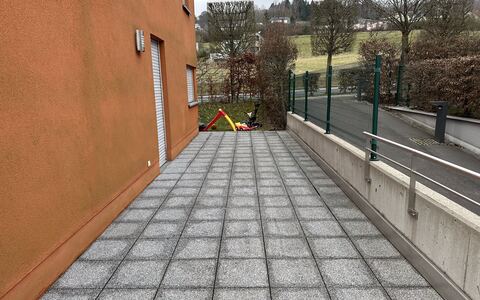 Nettoyage de terrasses et pierres naturelles au Luxembourg — Cleanix
