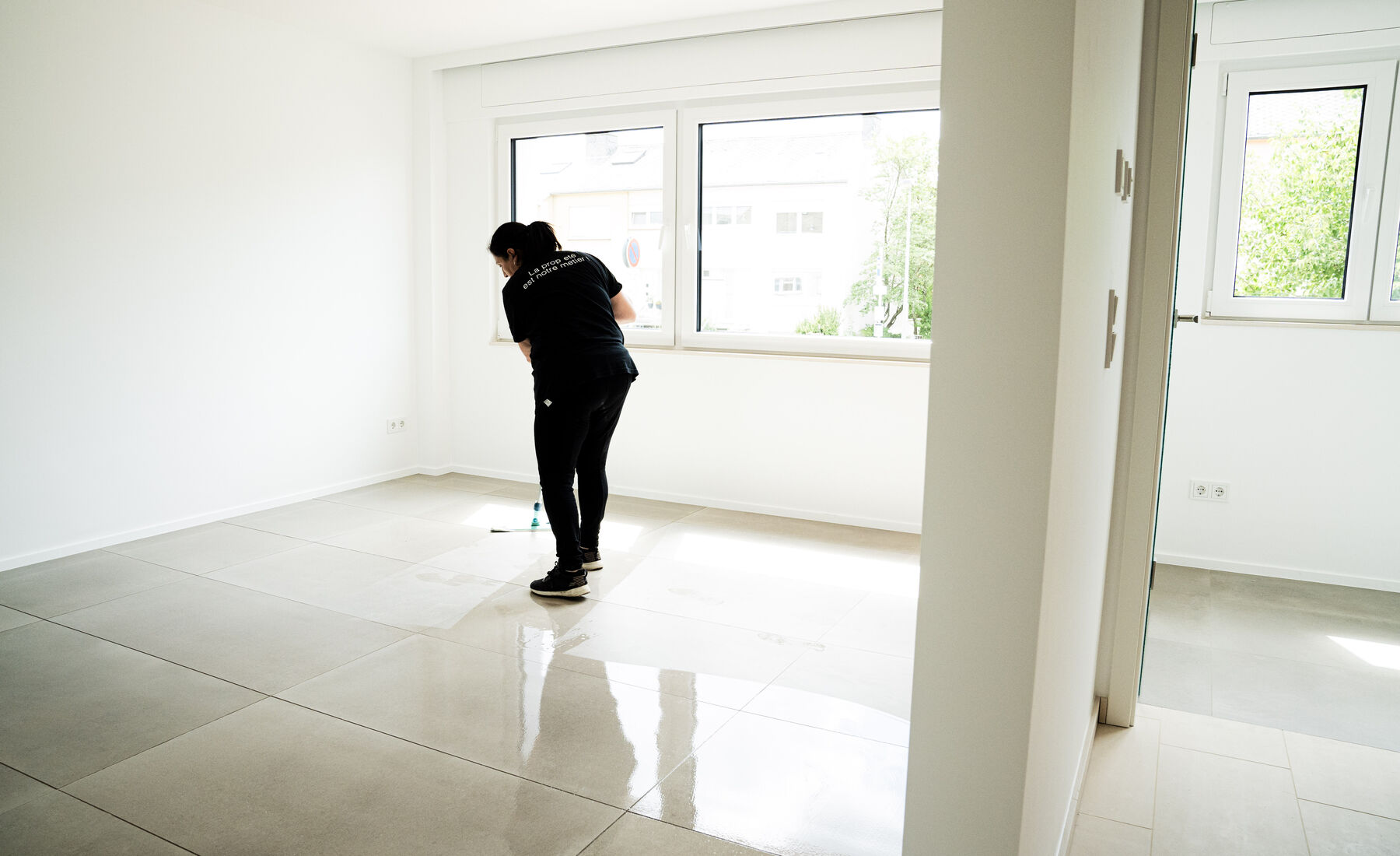 Nettoyage récurrent d'un logement par une femme de ménage Cleanix au Luxembourg